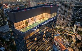 The Quarter Ratchayothin By Uhg