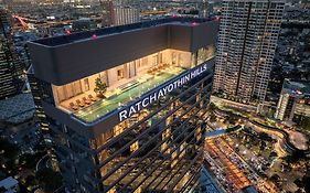 The Quarter Ratchayothin By Uhg